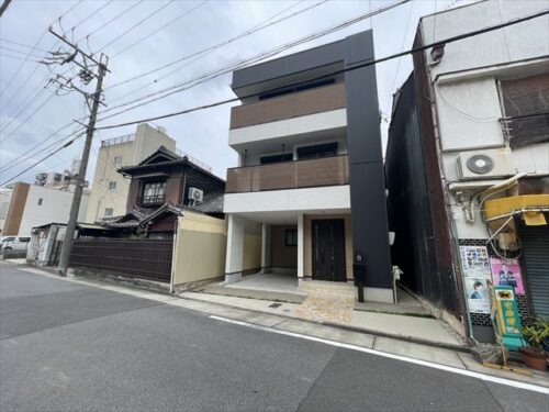 名古屋市中川区西日置２丁目 4LDK