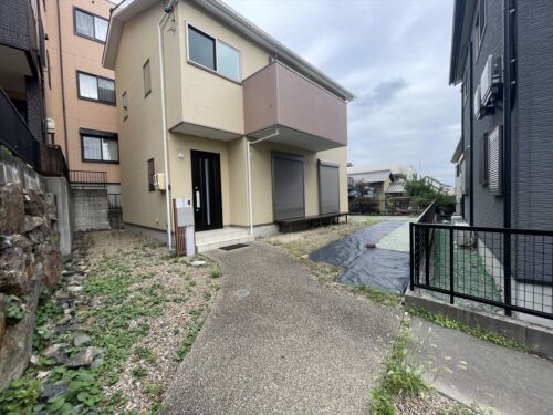 愛知県愛知郡東郷町大字春木字屋敷 4SLDK